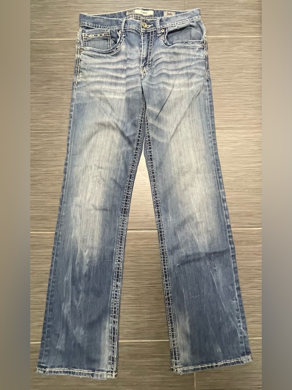 BKE Jake Jeans Mens Straight Leg Distressed 30 Long med wash thick stitching
